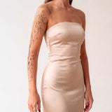 Fineline Blumenranken Tattoo Sleeve