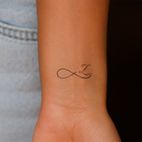 Unendlichzeichen mit Initialen Tattoo (A-Z)
